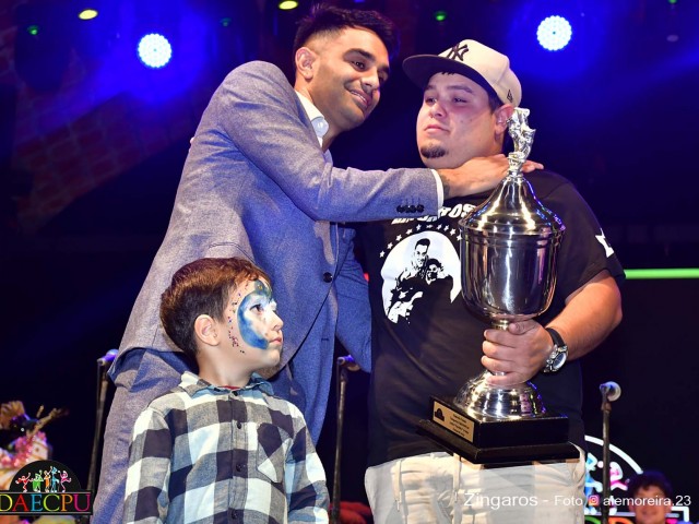 TEATRO-ENTREGA DE PREMIOS-02-1182